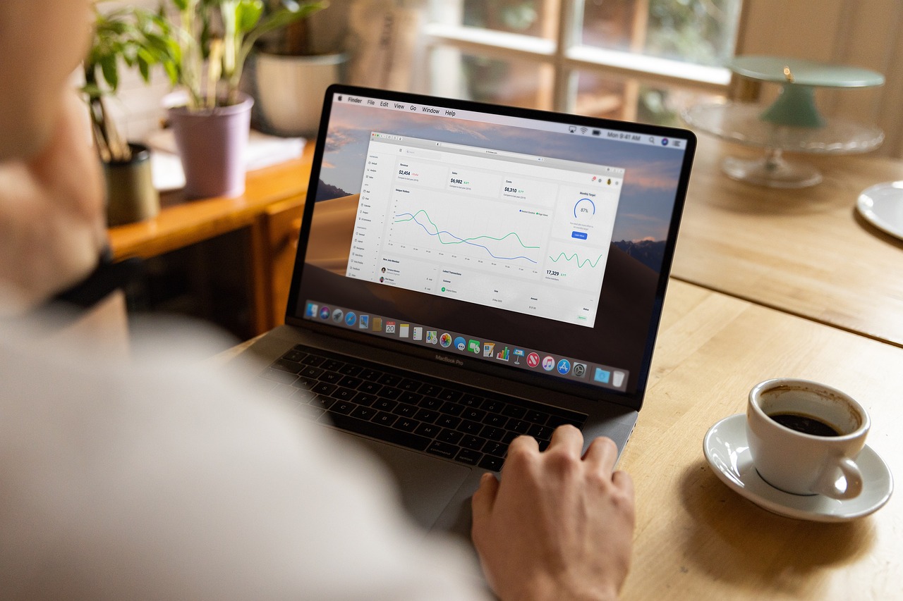 entdecken sie die vorteile der remote-arbeit: flexibilität, gesteigerte produktivität und modernes arbeiten von überall. erfahren sie, wie sie erfolgreich im homeoffice arbeiten und ihr arbeitsleben neu gestalten.